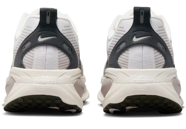 Nike Air Zoom Vomero 18 Run Pack Running Shoes - Summit White